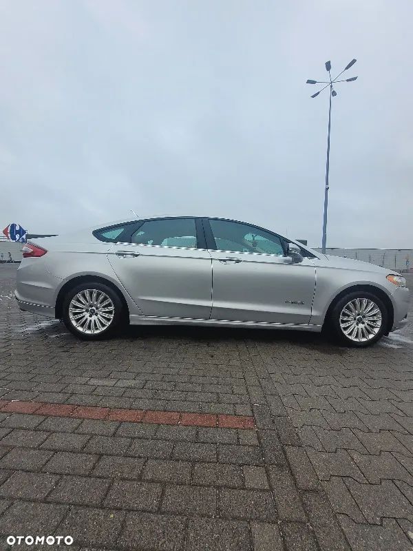 Ford Fusion - 6