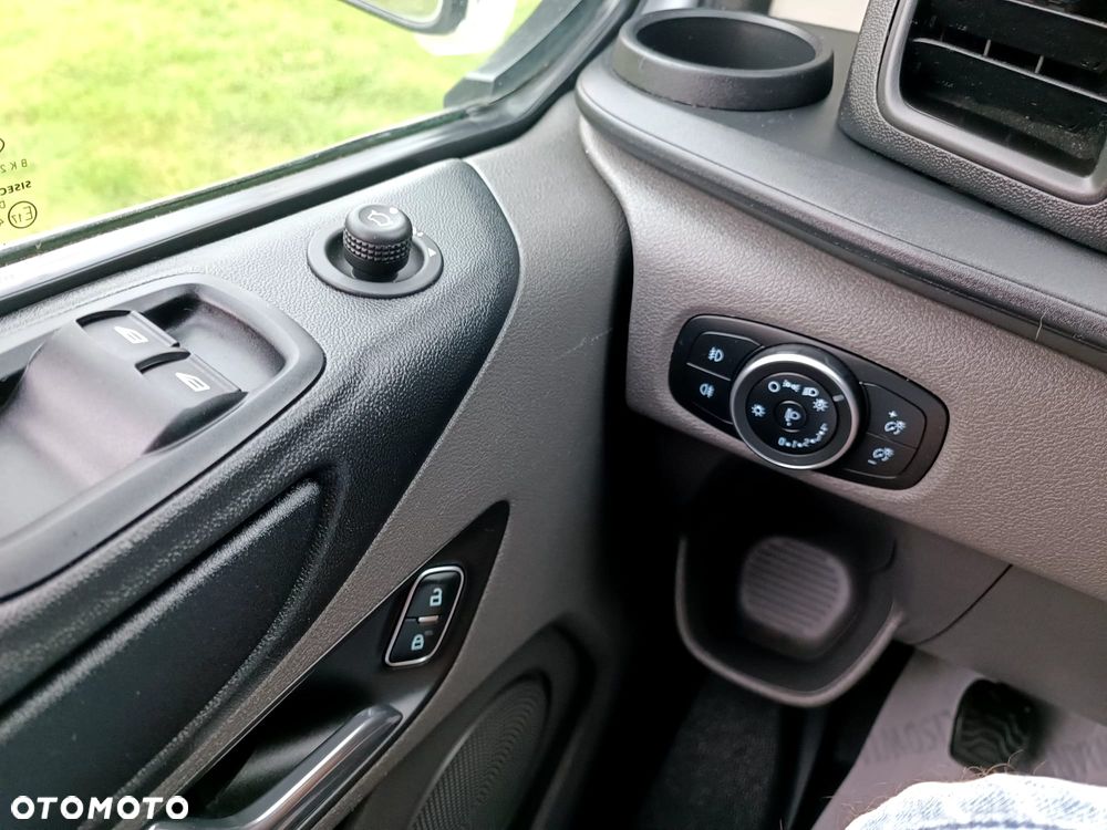 Ford Transit Custom - 26