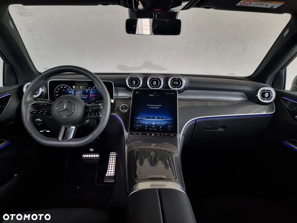 Mercedes-Benz GLC - 11