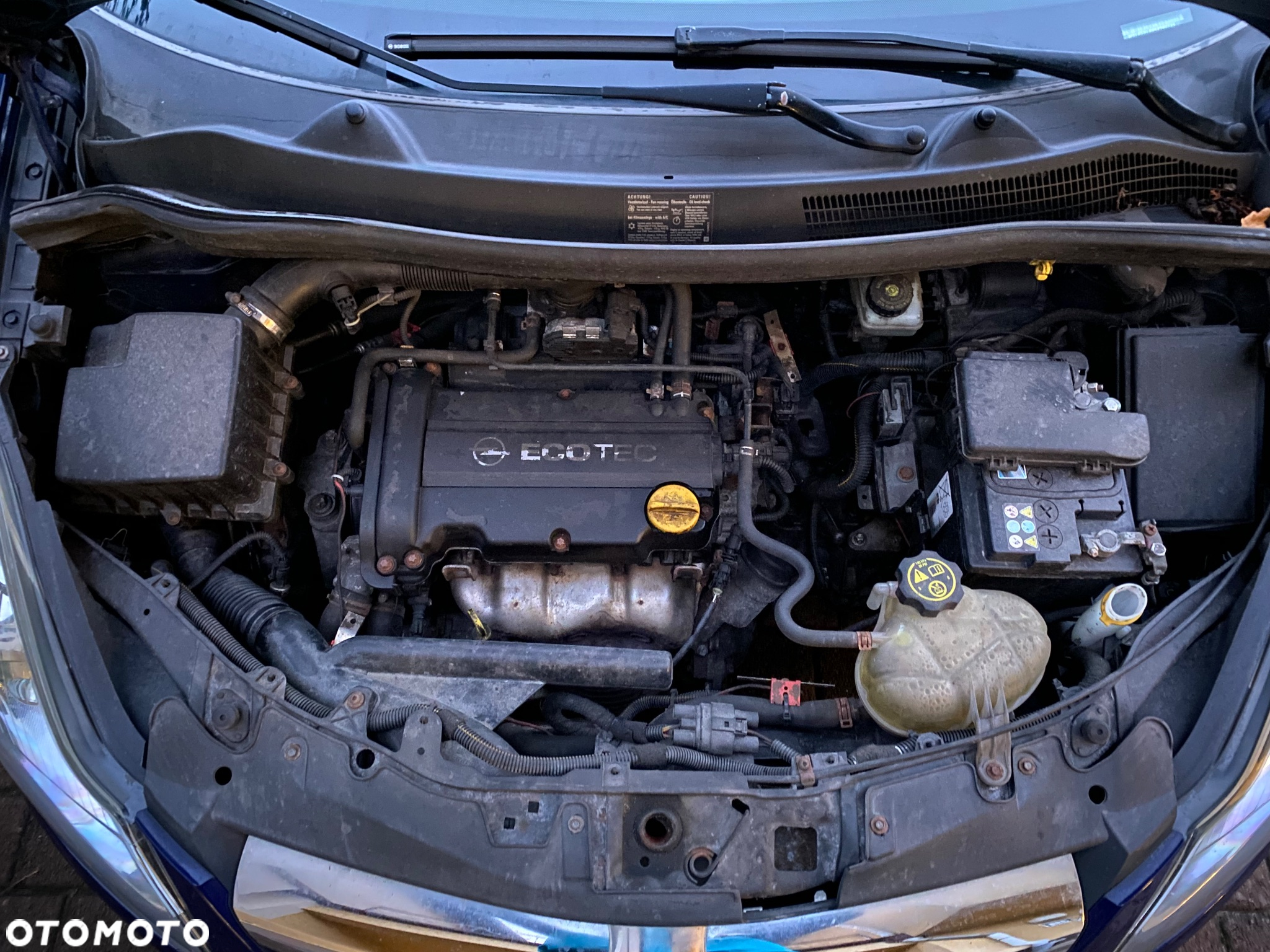Opel Corsa 1.2 16V Cosmo - 15