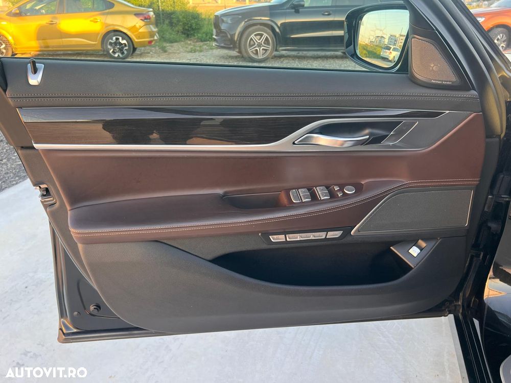 BMW Seria 7 730d xDrive - 16