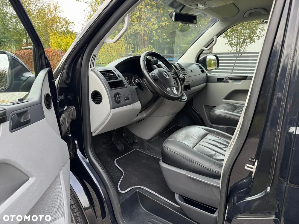 Volkswagen TRANSPORTER T5 - 10