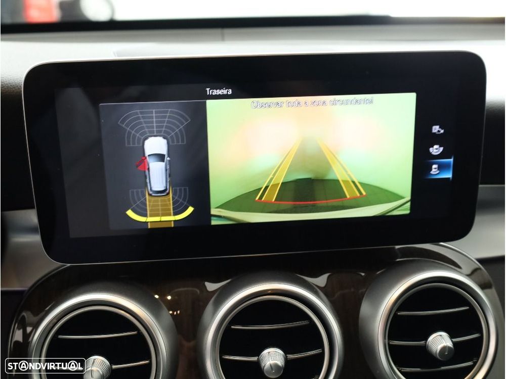 Mercedes-Benz GLC 200 d 4Matic — fotografia 25