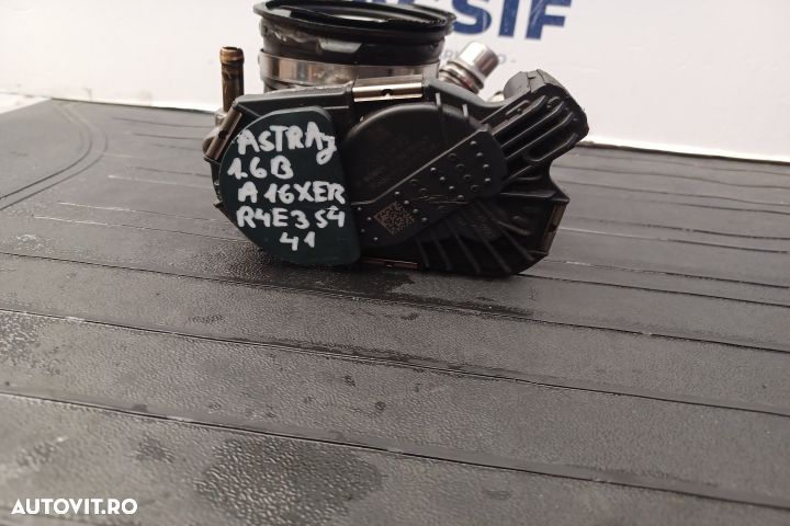 Clapeta acceleratie 55561495 55561495 Opel Astra J [2009 - 2012] Hatc - 1