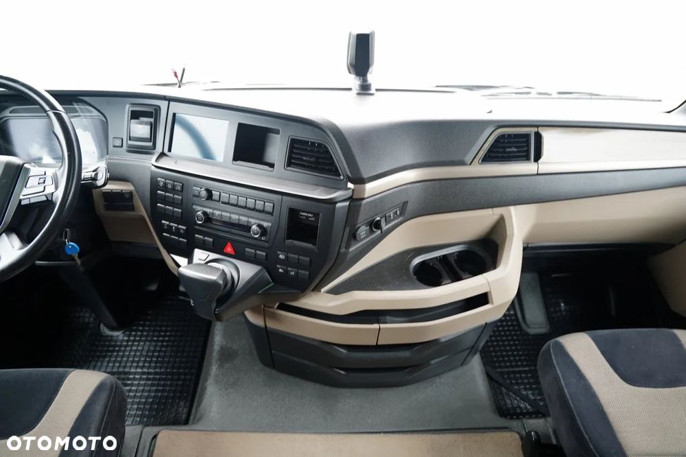 MAN TGX 26.480 / FIRANKA /  SOLÓWKA 7,75 M / OŚ PODNOSZONA / AUTOMAT / KAMERA / NAVI - 33