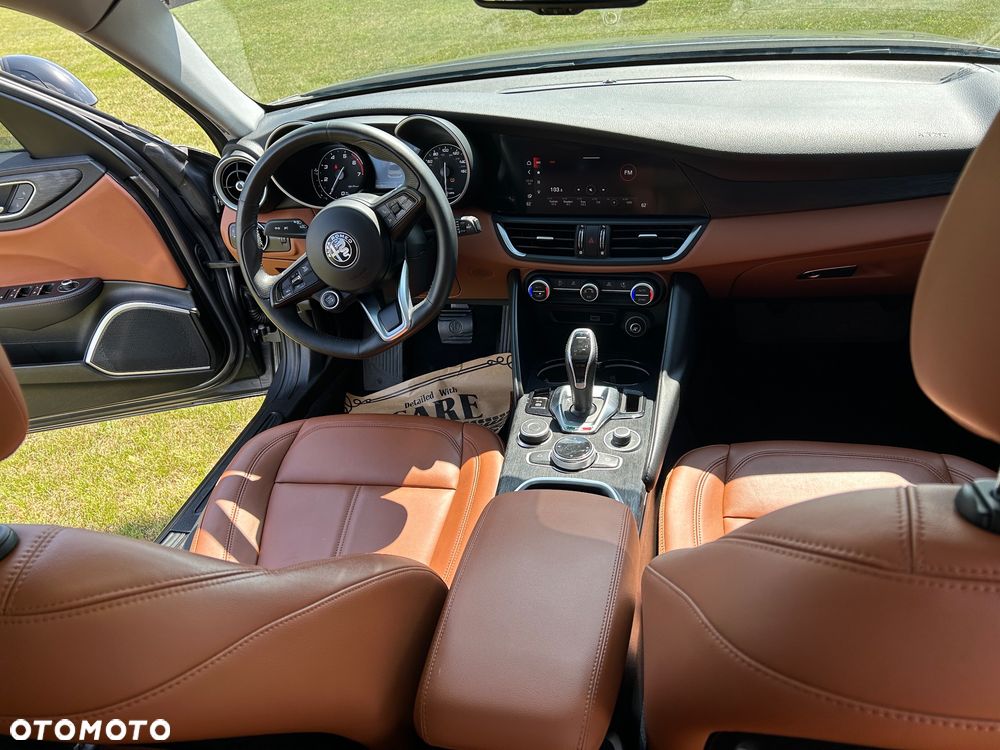 Alfa Romeo Giulia 2.0 Turbo TI Q4 - 18