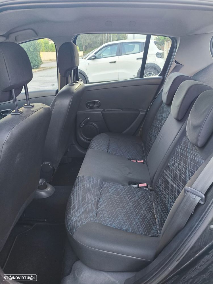 Renault Clio 1.5 dCi Confort - 21