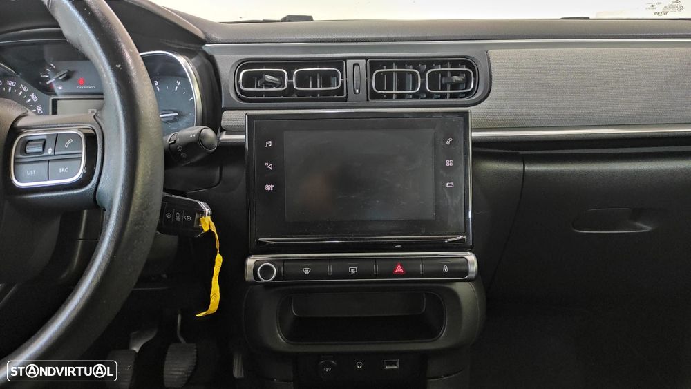 Citroën C3 1.2 PureTech Shine - 27