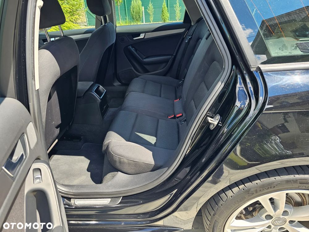 Audi A4 Avant 2.0 TDI - 13