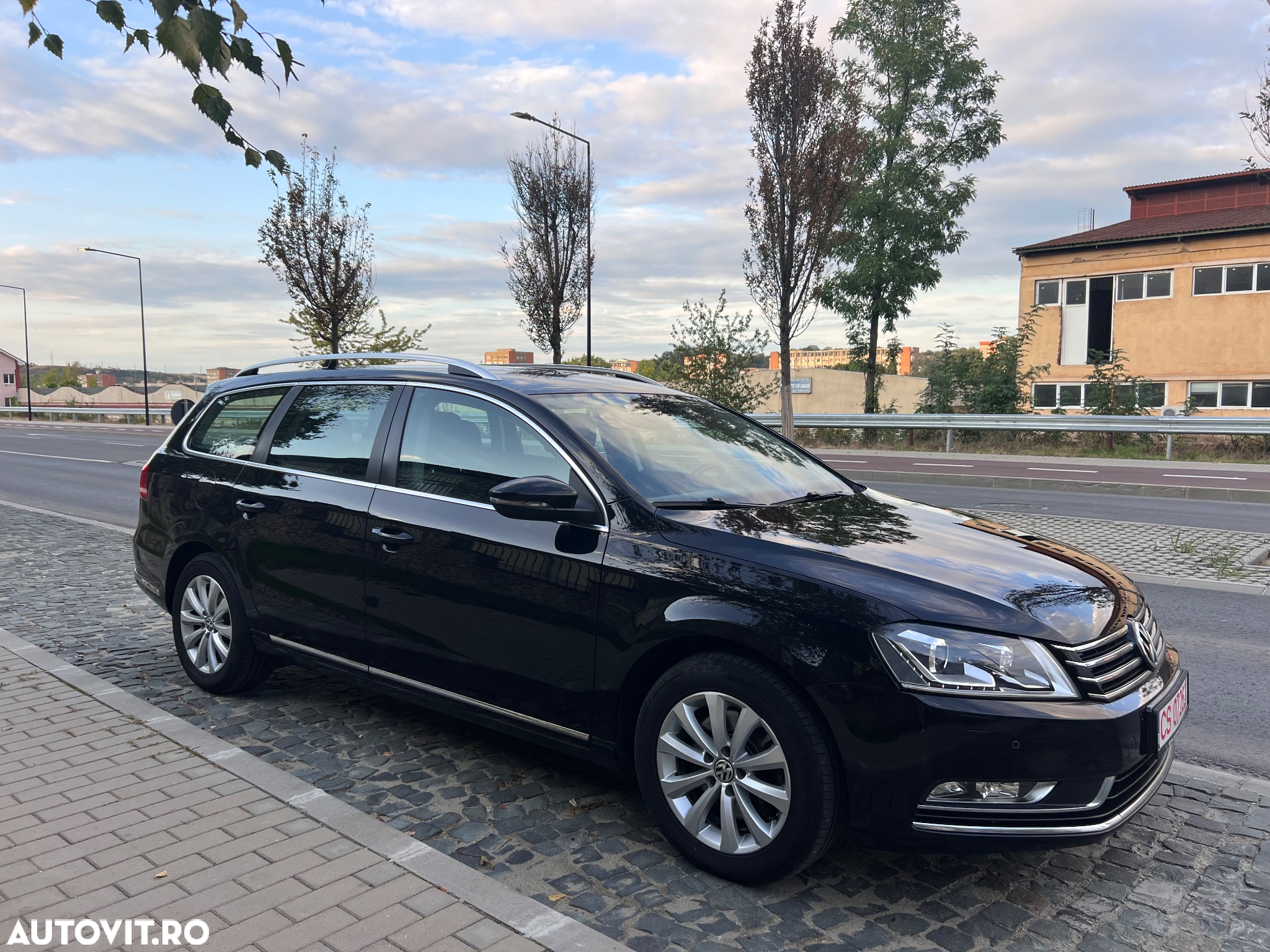 Volkswagen Passat Variant 2.0 TDI Blue TDI DSG Highline - 2