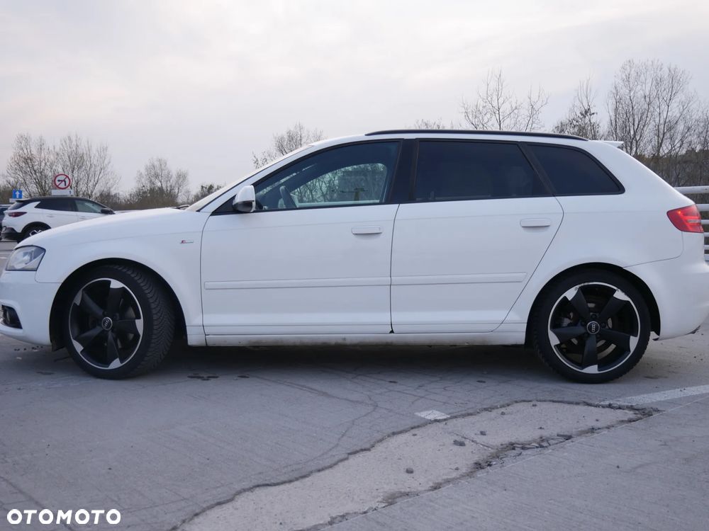 Audi A3 Sportback 1.4 TFSI S line Sportpaket (plus) - 4