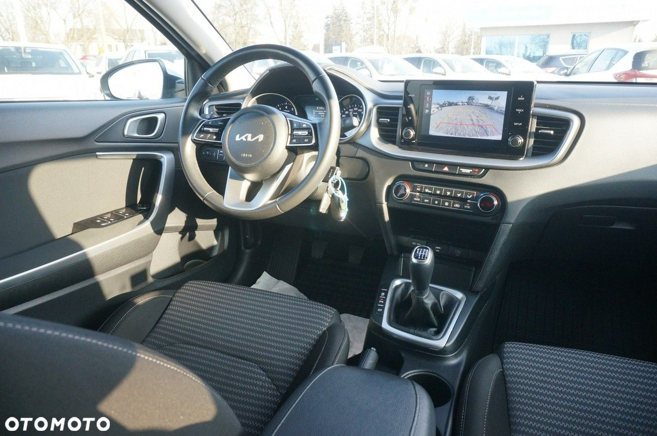 Kia Ceed 1.5 T-GDI M - 15