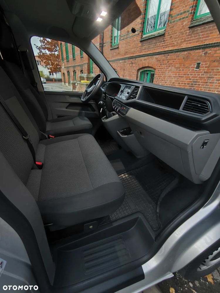Volkswagen Transporter - 18