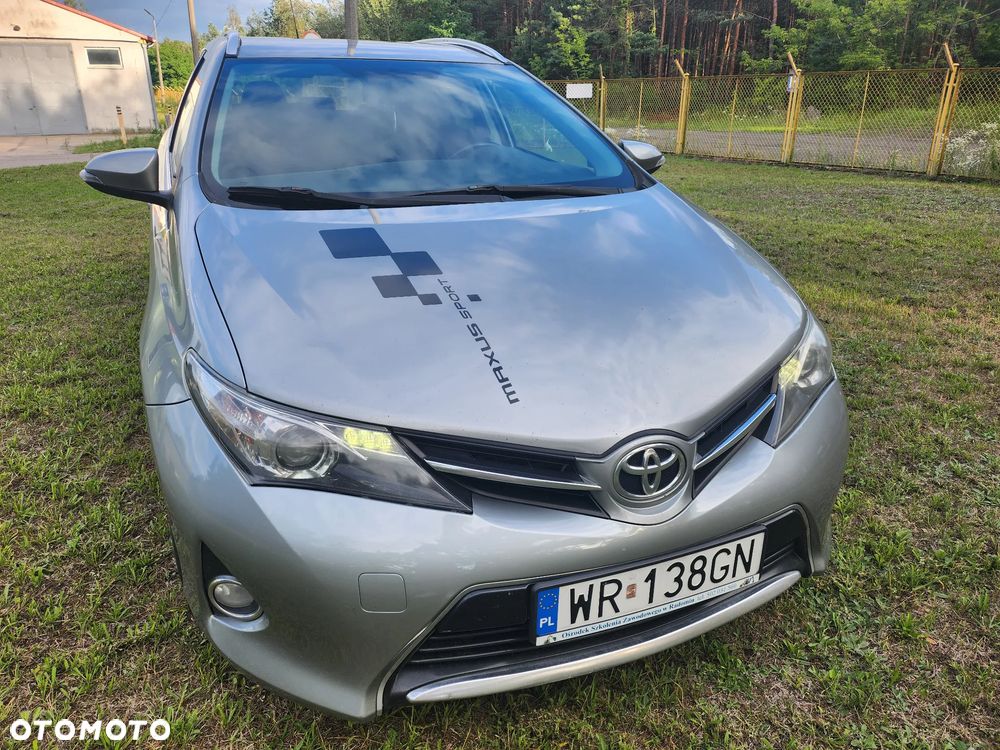 Toyota Auris 2.0 D-4D Premium - 2