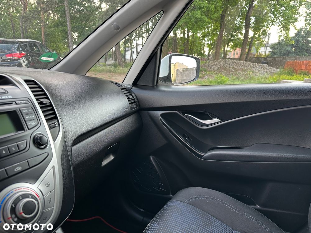 Hyundai ix20 1.4 blue Comfort - 18