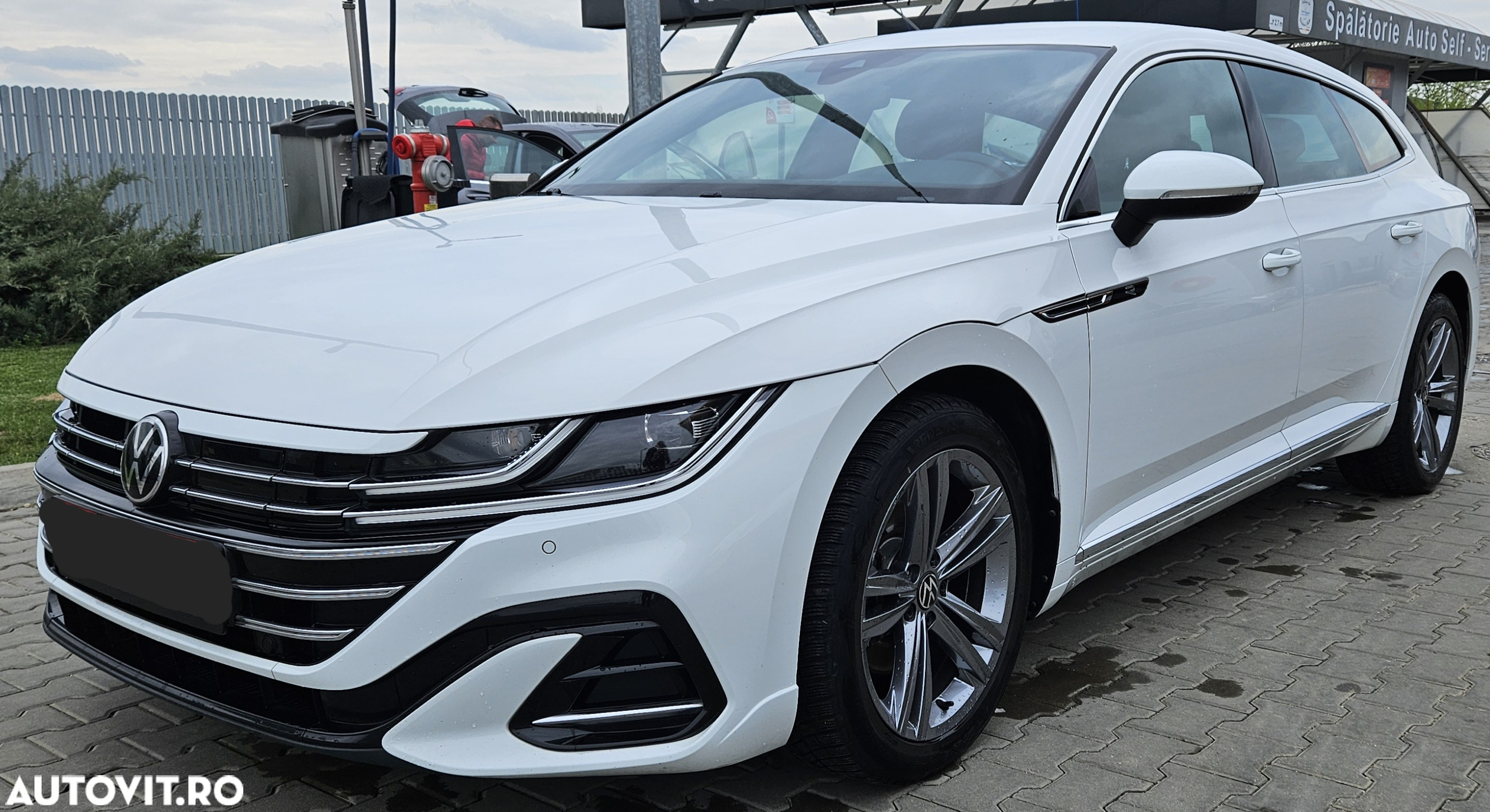 Volkswagen ARTEON Shooting Brake 1.4 eHybrid OPF DSG R-Line - 2