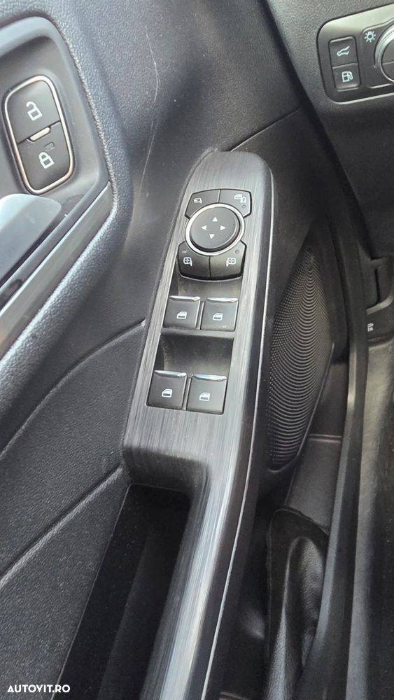 Ford Kuga 2.5 Duratec PHEV Titanium - 14