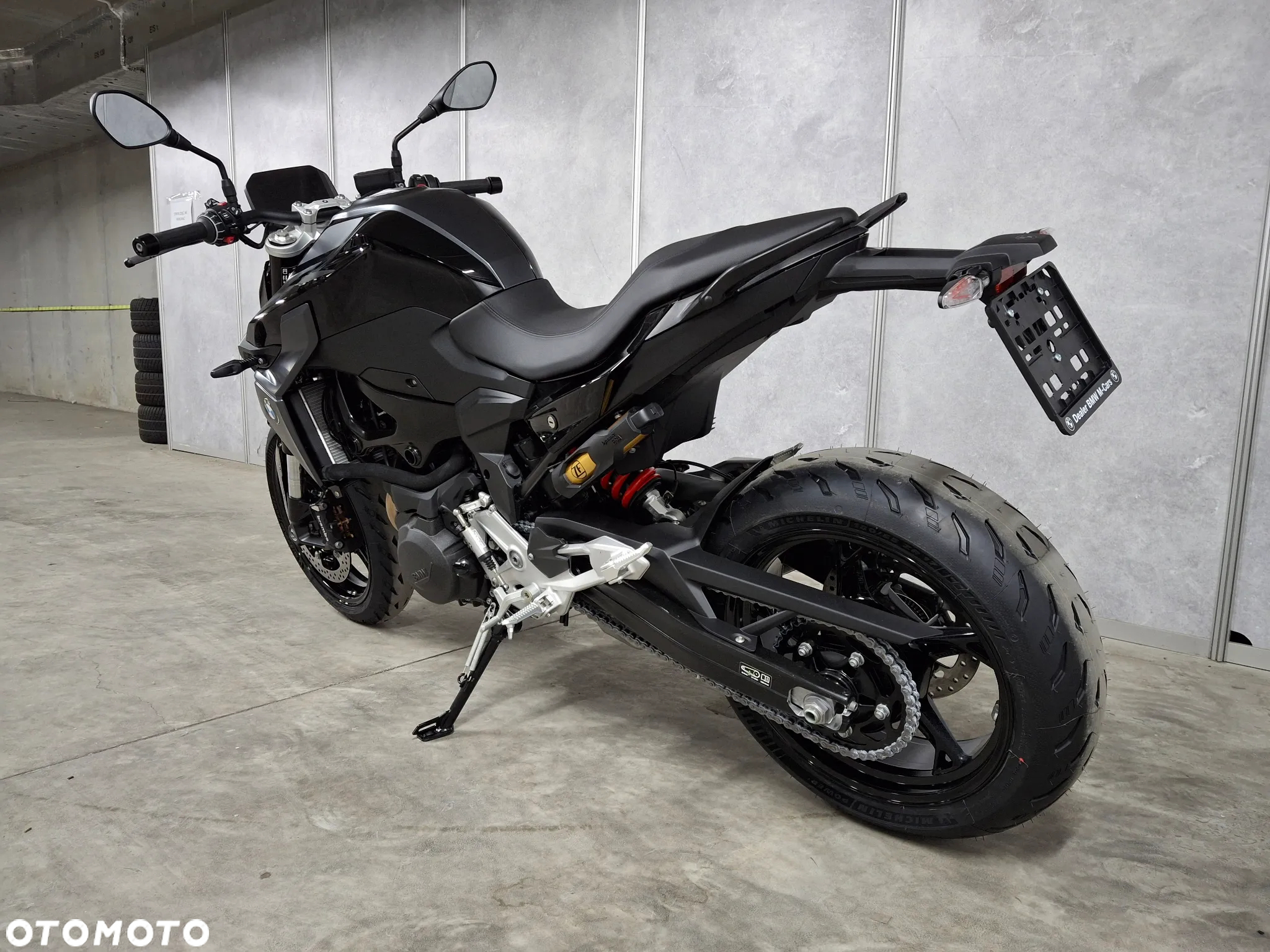 BMW R - 6