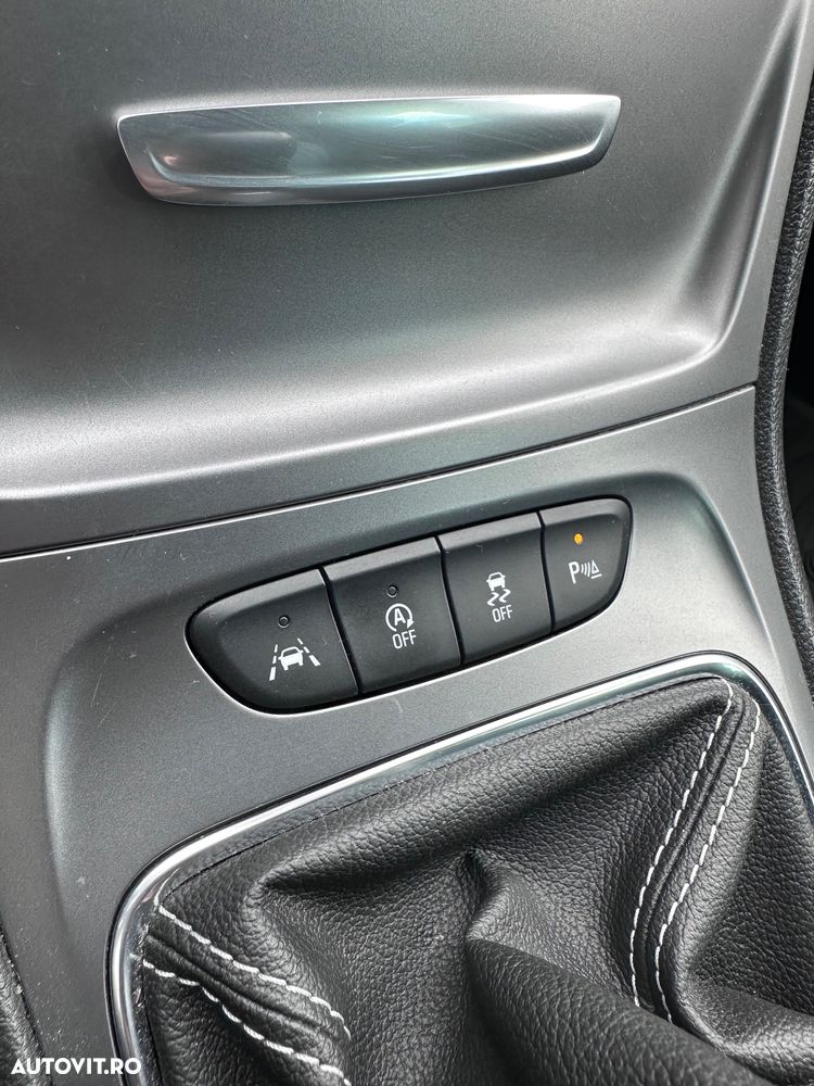 Opel Astra 1.6 D Start/Stop Business - 10