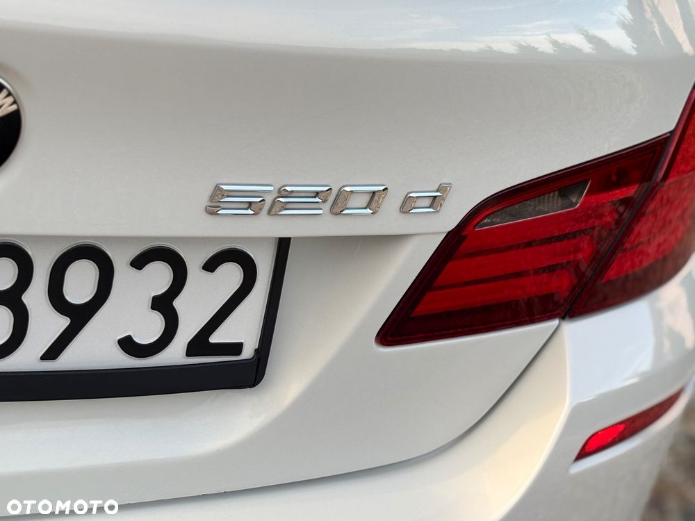 BMW Seria 5 520d - 18