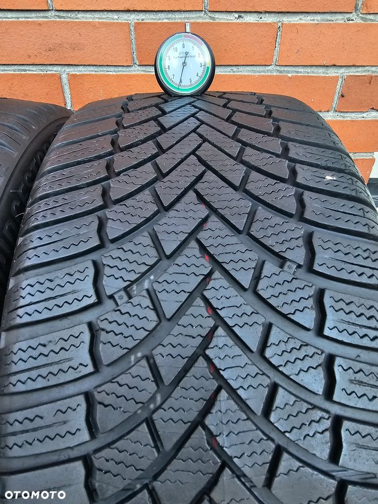 (K2) 235/40R19 96V 5,5mm 21r / Bridgestone Blizzak LM005 - 5