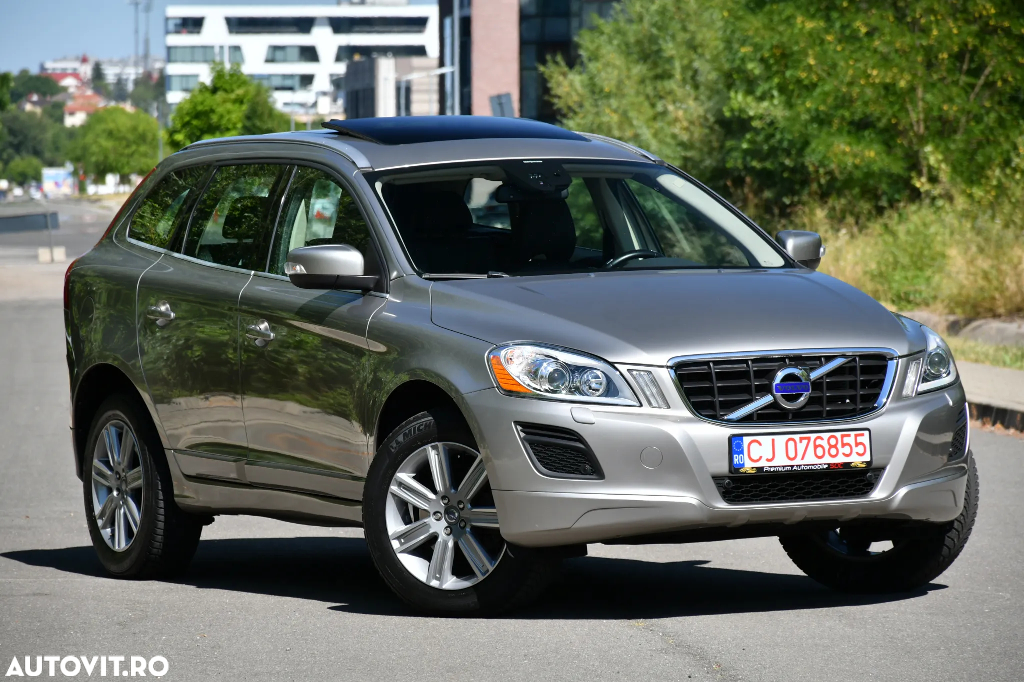 Volvo XC 60 D5 AWD Aut. Summum - 18
