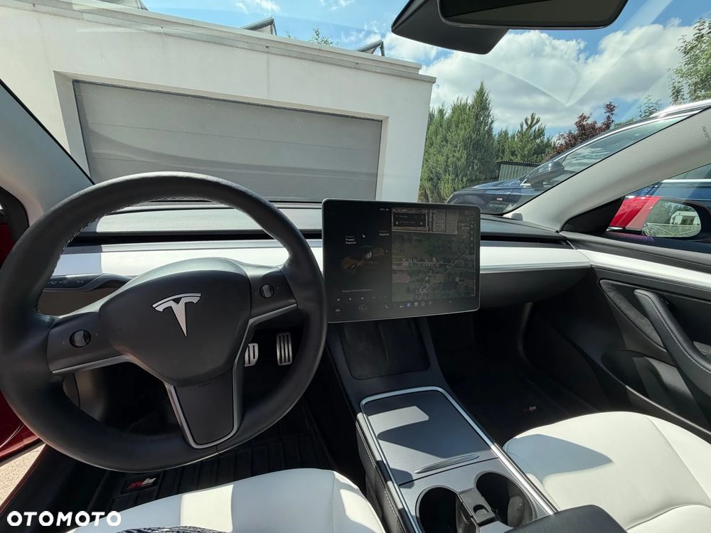 Tesla Model 3 - 13