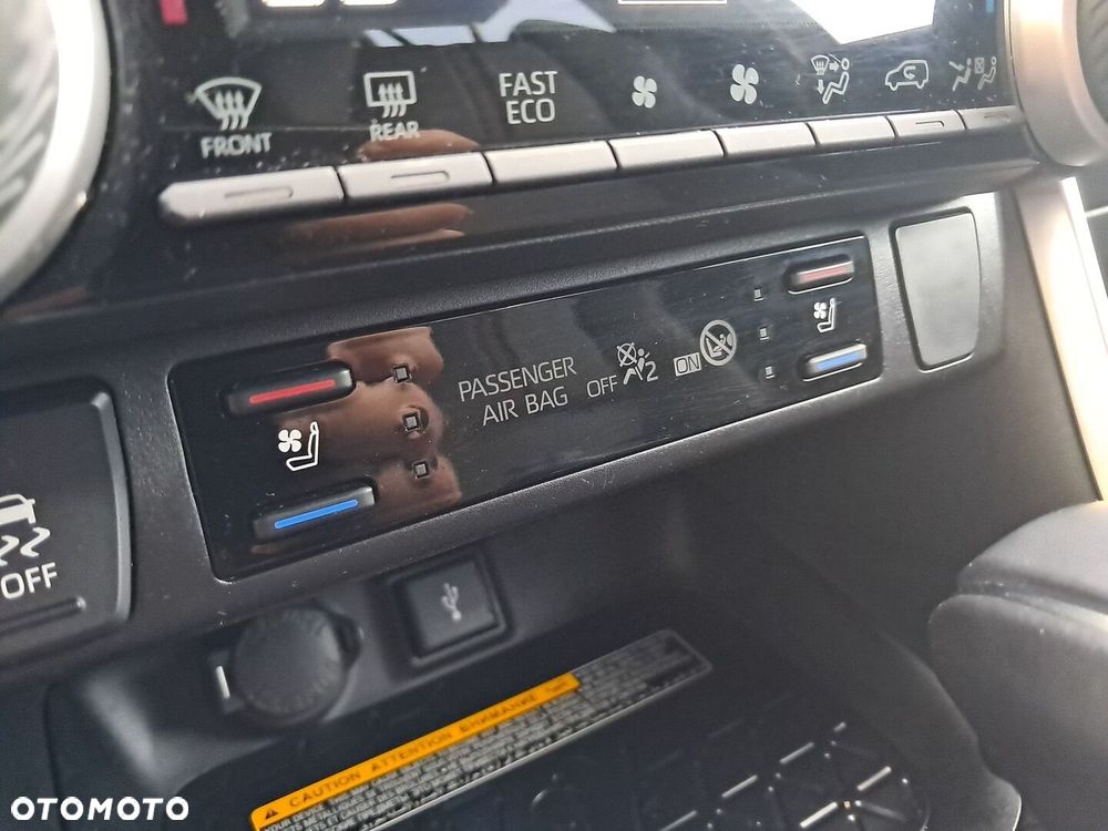 Toyota RAV4 - 19