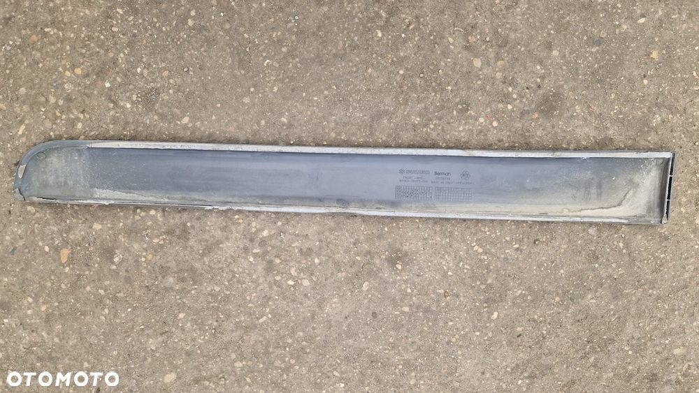 SUZUKI SX4 LISTWA DRZWI PRAWY PRZÓD - 2