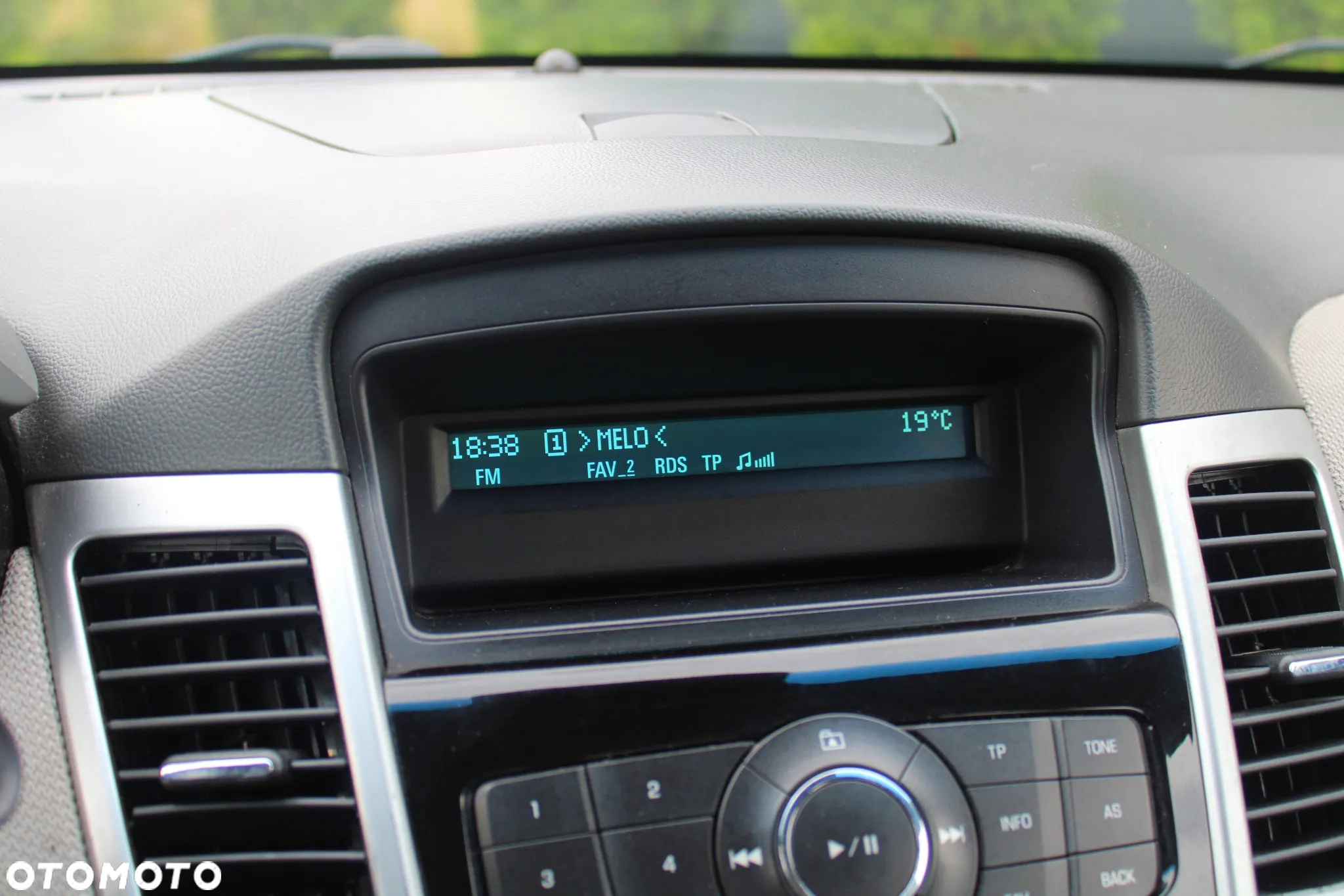Chevrolet Cruze 1.6 LS - 29