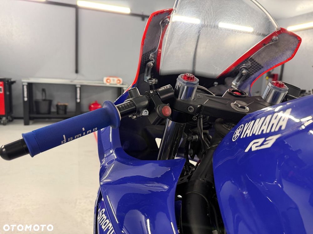 Yamaha R3 - 24
