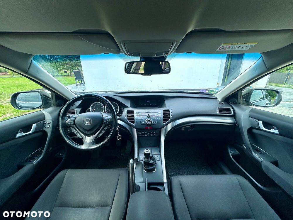 Honda Accord 2.0 Elegance - 15