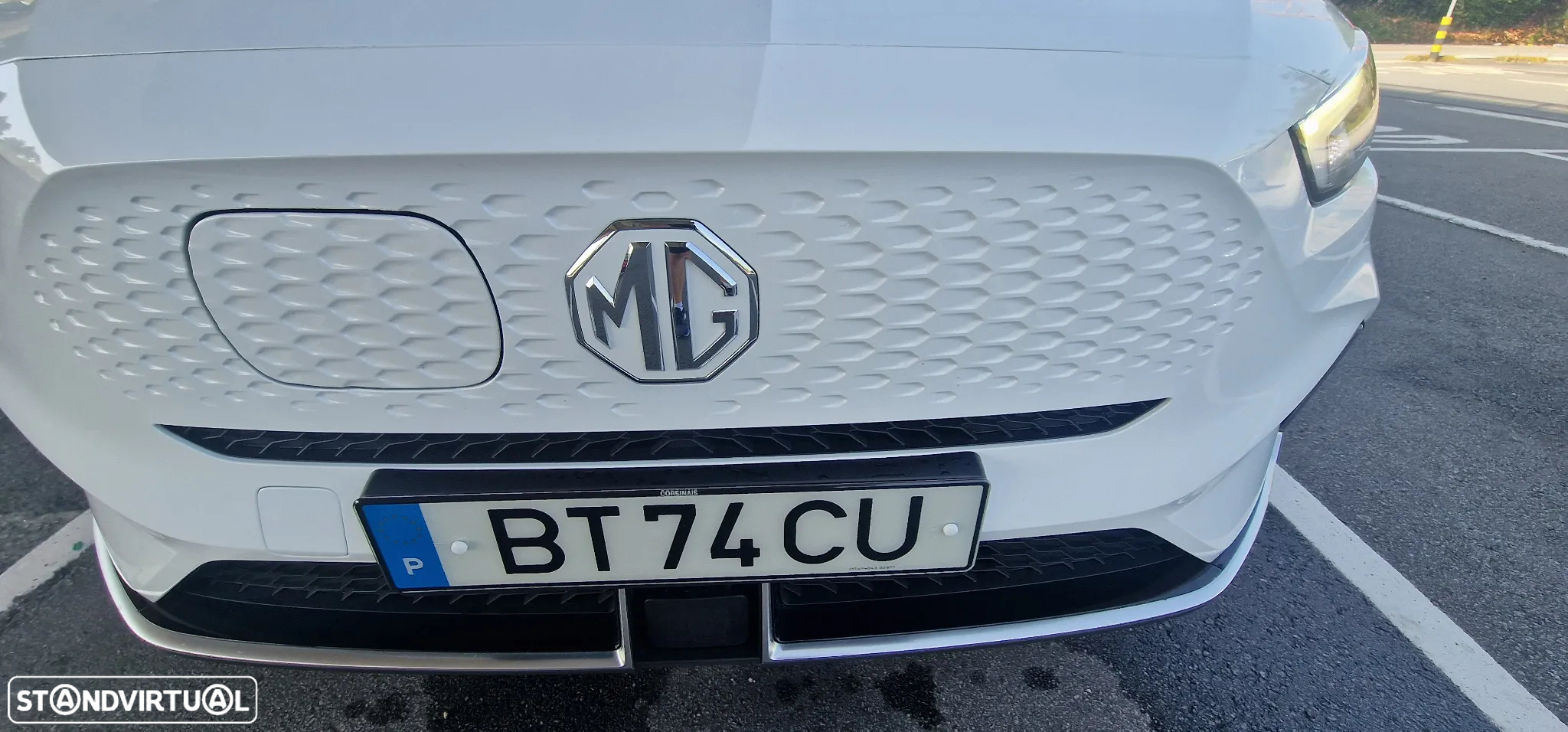 MG ZS EV Standard Luxury - 8