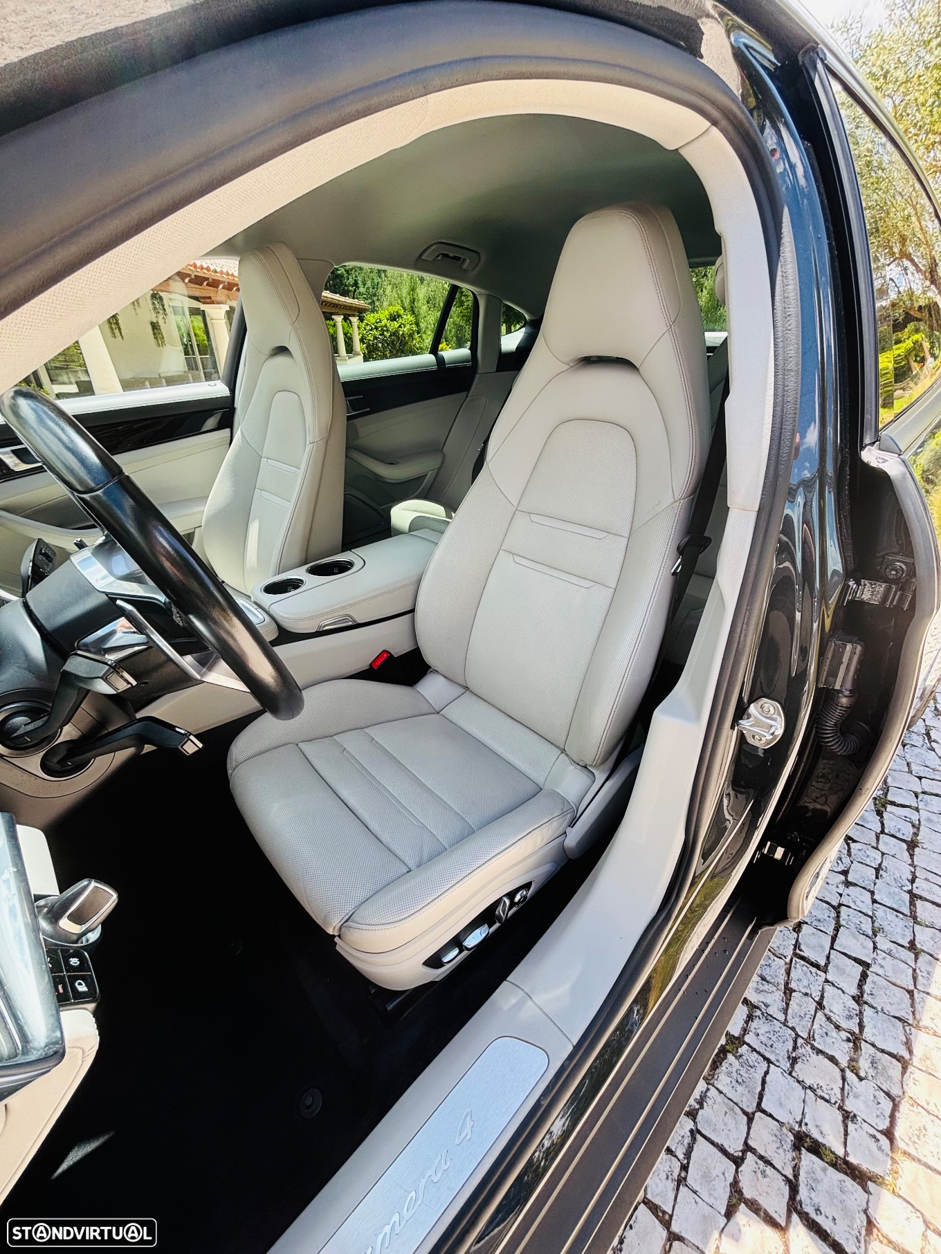 Porsche Panamera 4 E-Hybrid - 18