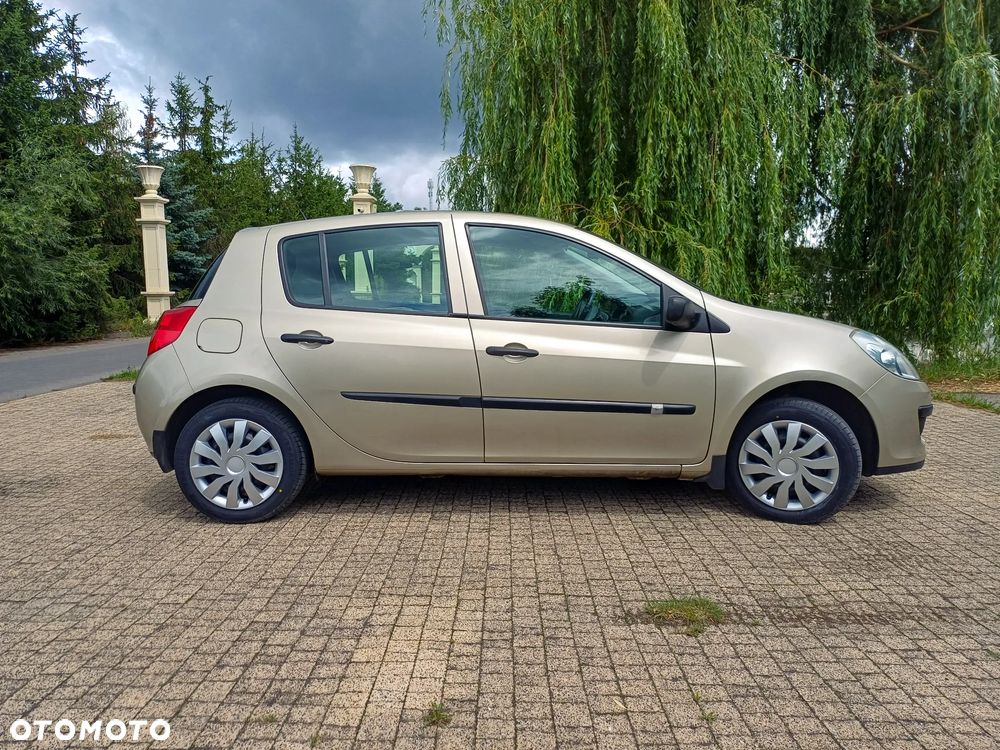 Renault Clio 1.2 16V Expression - 5