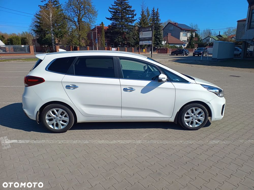 Kia Carens 1.7 CRDi L - 7