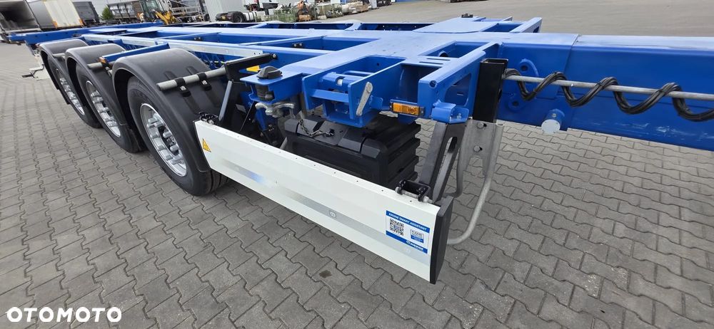 Krone SD dla kontenerów morskich 20, 40 i 45 stóp z agregatem - 8