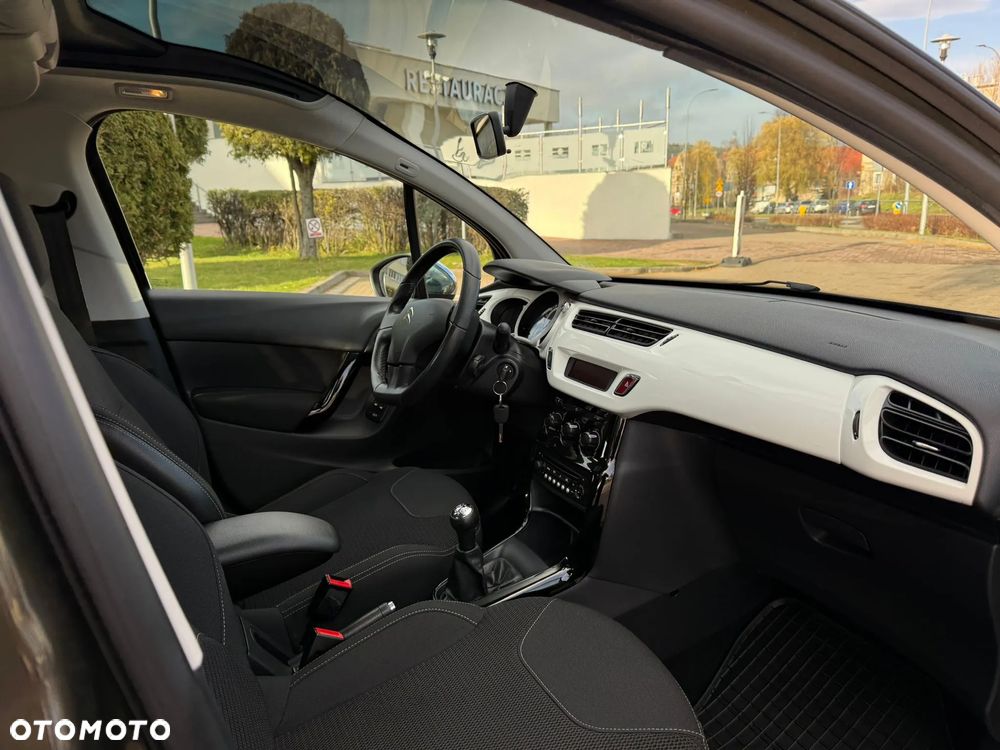 Citroën C3 Pure Tech (VTi) 82 Exclusive - 24