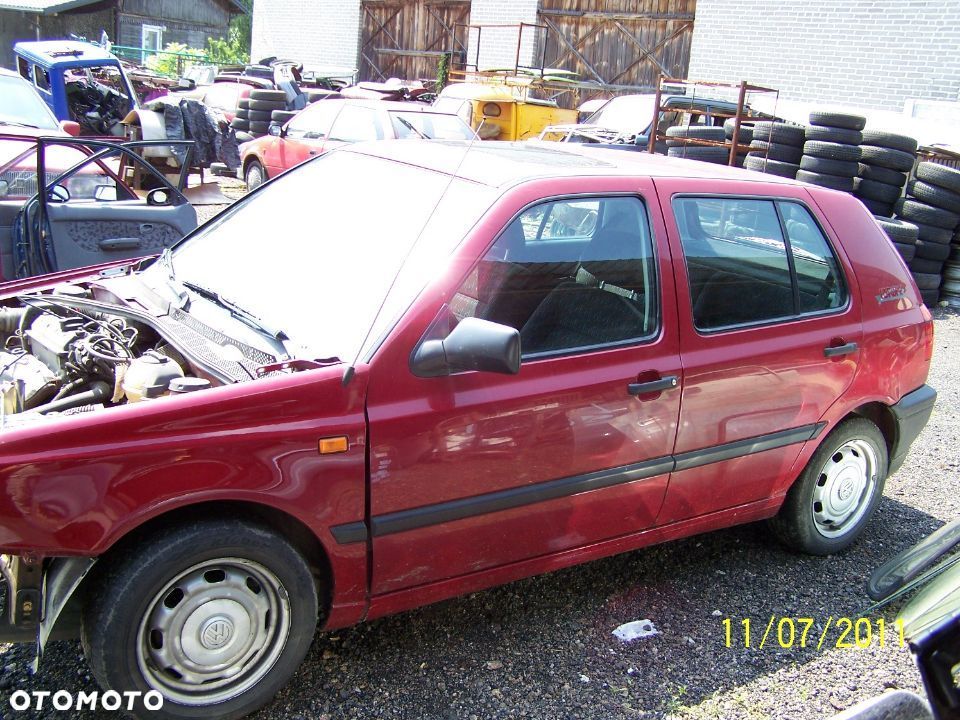 VW GOLF III VENTO części Szyby Drzwi Błotniki Klapa Lampy - 7
