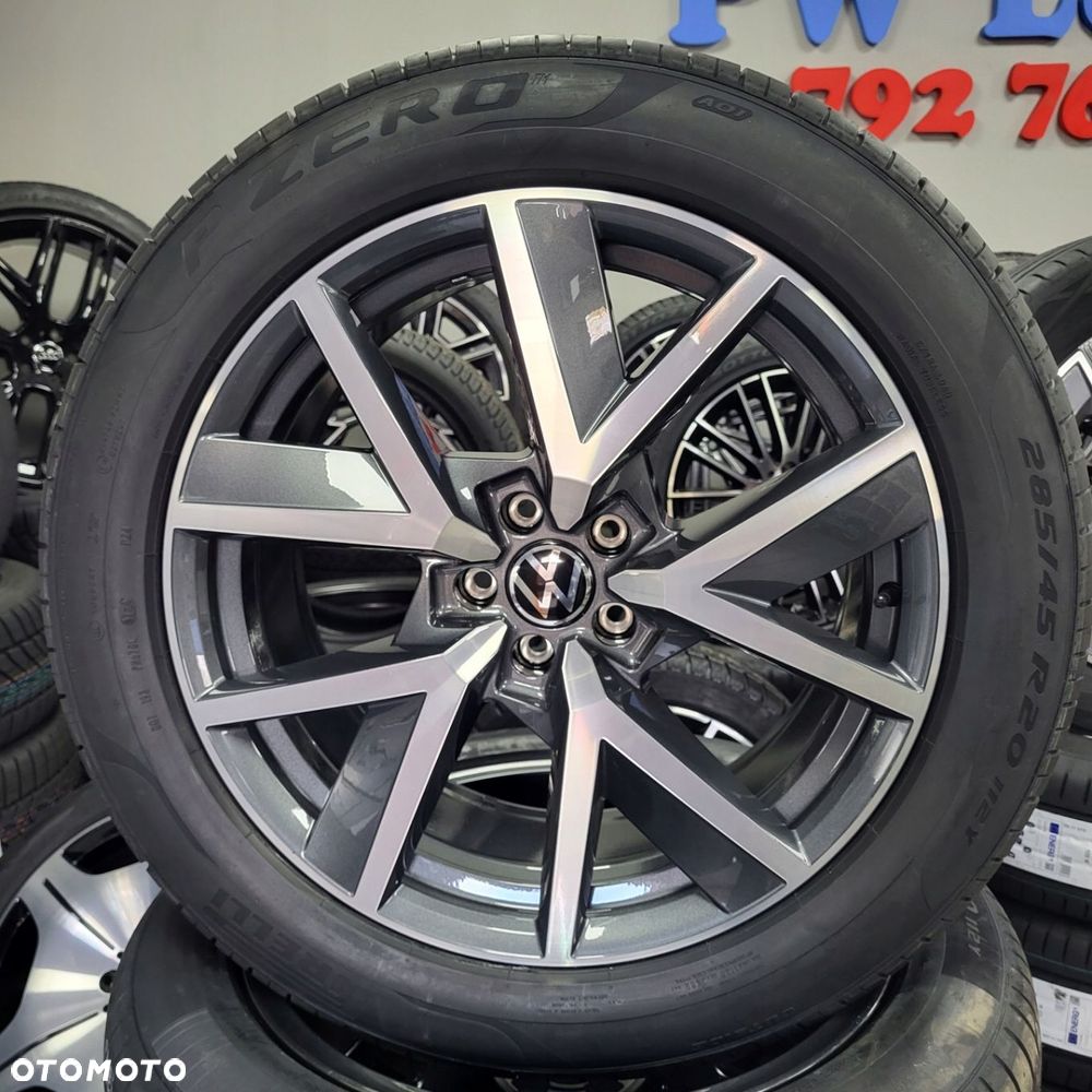 20 ORYGINAŁ VW TOUAREG CR7 III R-LINE NOWE 760601025R - 1