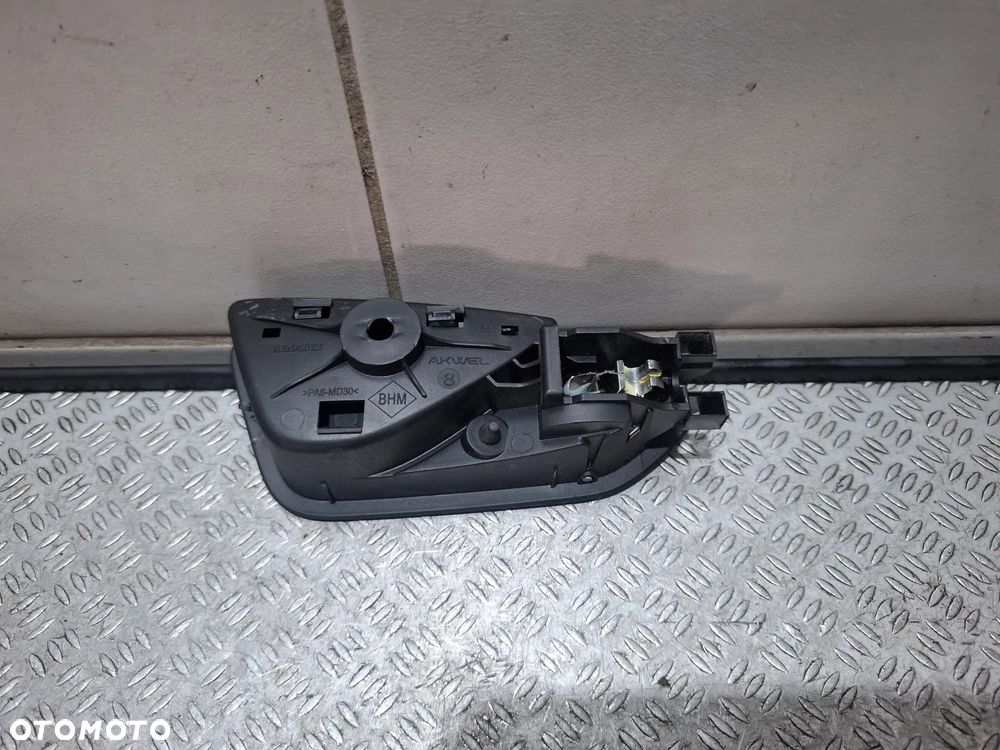 Klamka wewnętrzna boczka lewy przód kierowcy Renault Captur II nr 806714209R - 3