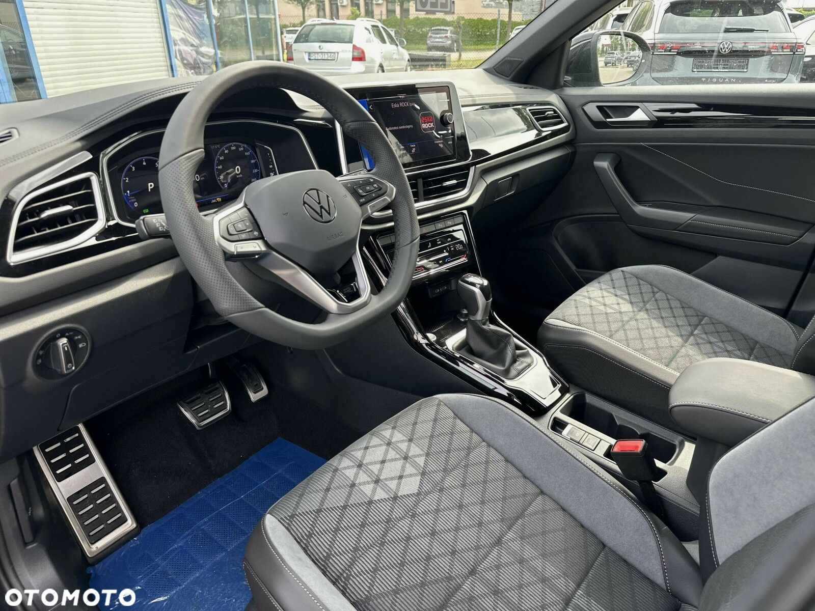 Volkswagen T-Roc 1.5 TSI R-Line Plus DSG - 13