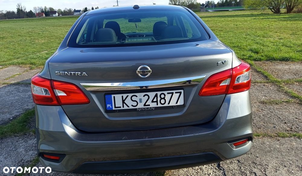 Nissan Sentra - 5
