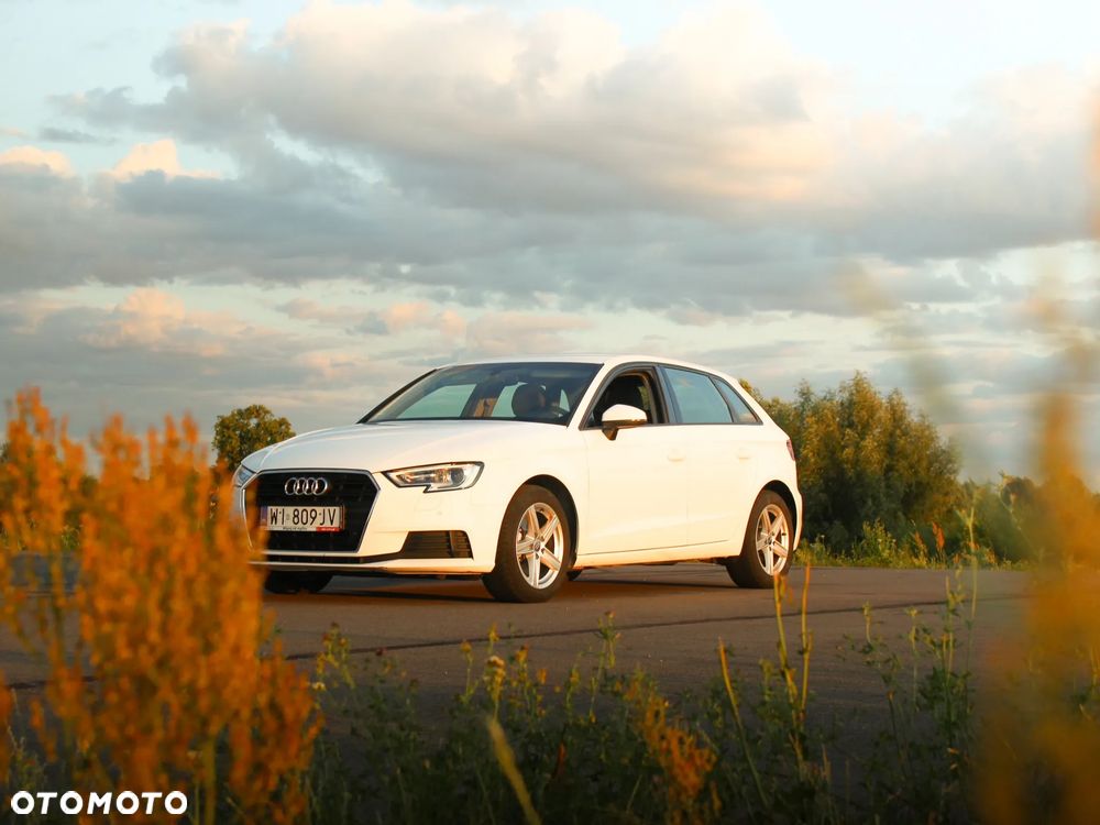 Audi A3 Sportback 35 TFSI S tronic - 16