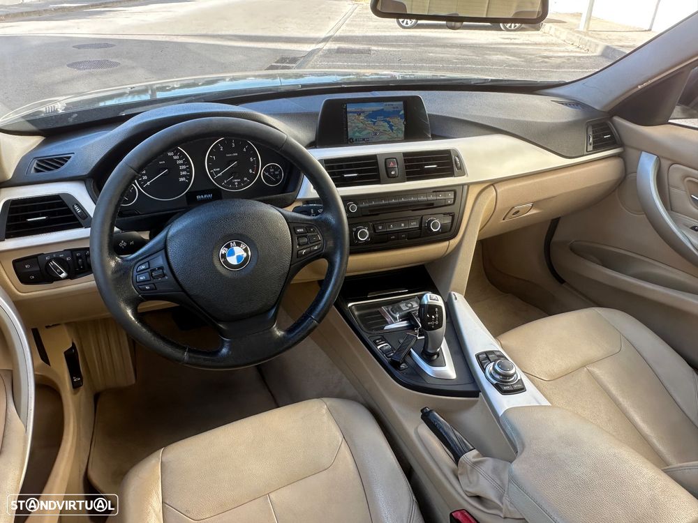 BMW 318 d Auto Line Luxury - 12