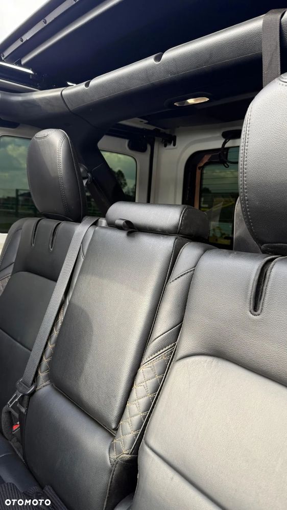 Jeep Wrangler Unlimited 2.0 PHEV Softtop AWD Automatik Sahara - 14