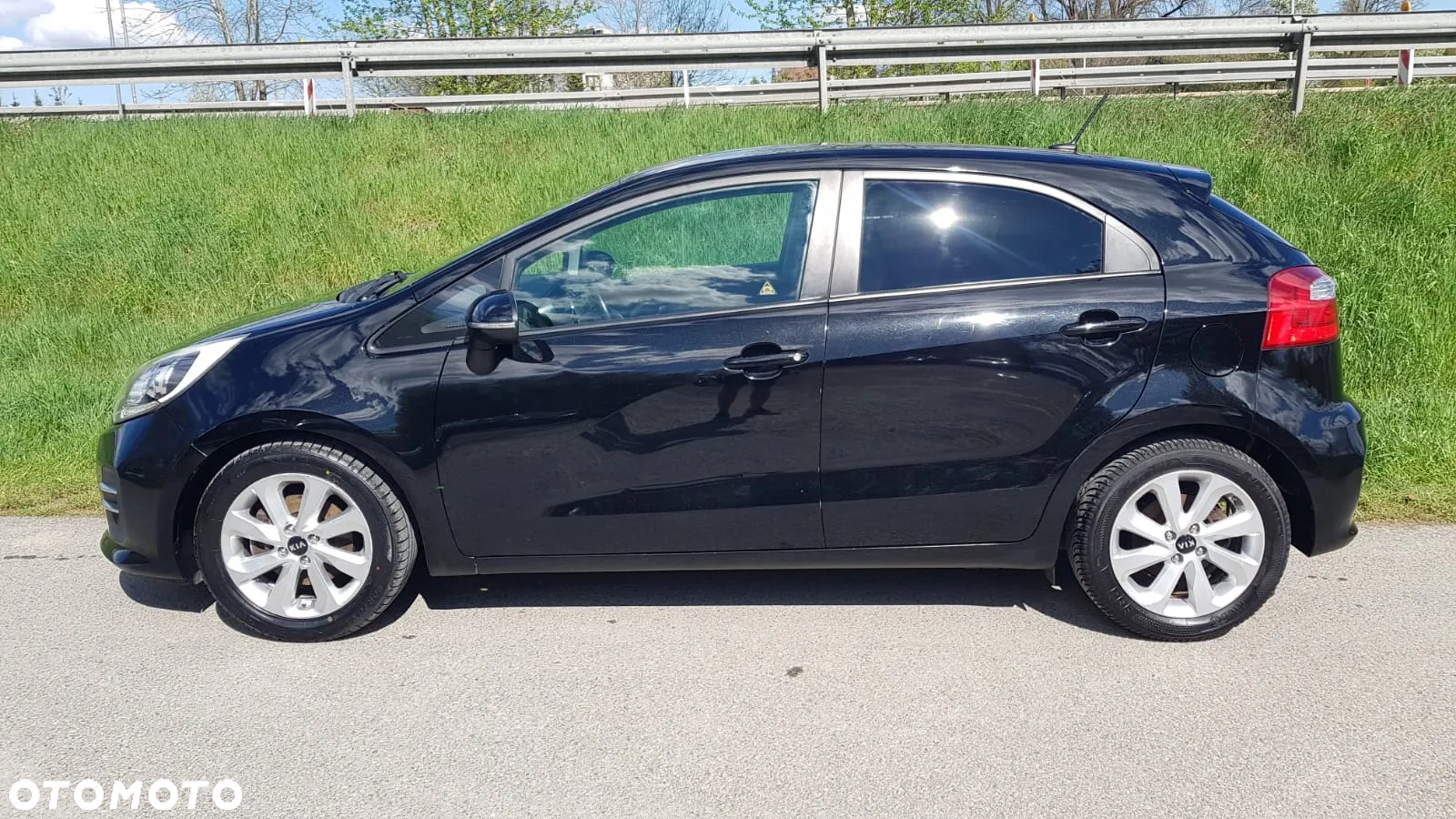 Kia Rio - 2