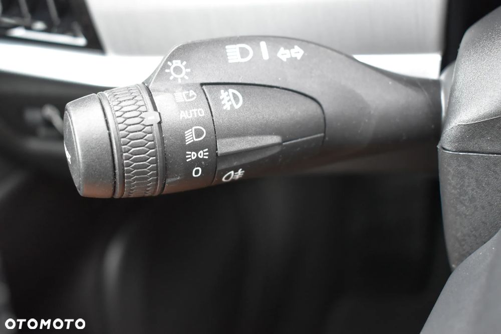 Volvo S90 D4 Geartronic Momentum Pro - 28