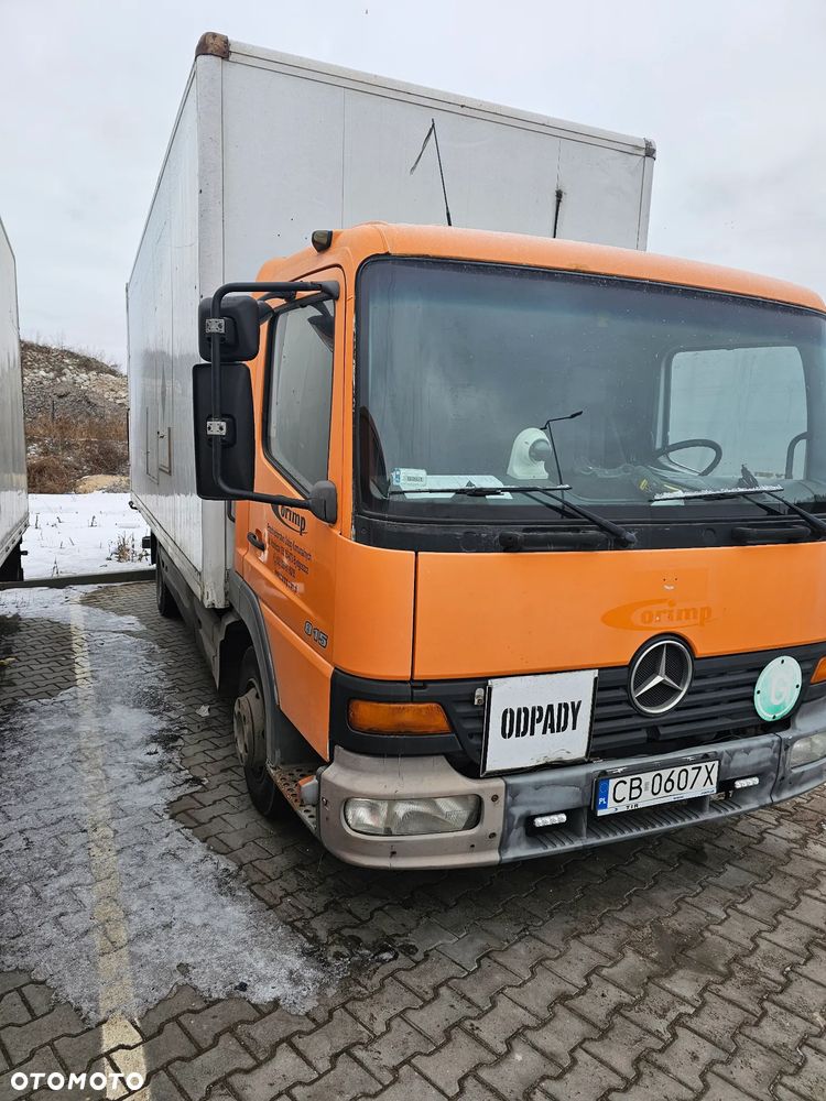 Mercedes-Benz atego-815