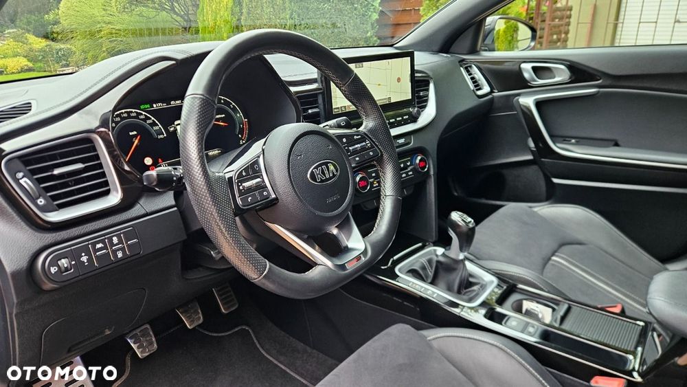 Kia ProCeed 1.4 T-GDI OPF GT LINE - 16